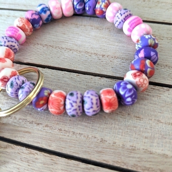 FLORAL Beaded Keychain Bracelet | Handcrafted by me and New - Picture 3 of 5